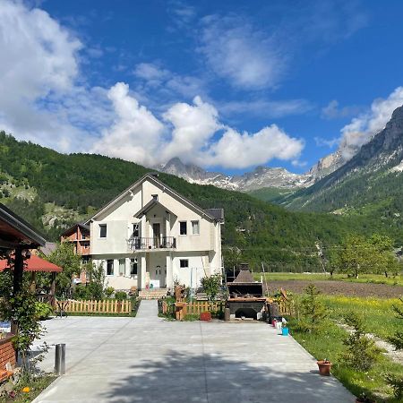 Bujtina Izet Selimaj Hotell Valbona Exteriör bild