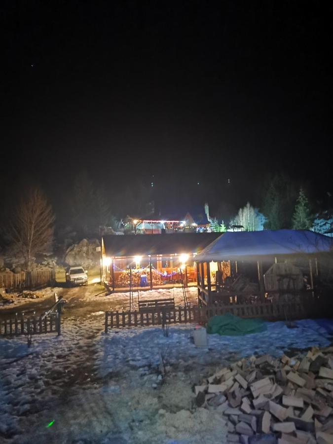 Bujtina Izet Selimaj Hotell Valbona Exteriör bild