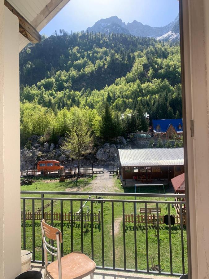 Bujtina Izet Selimaj Hotell Valbona Exteriör bild